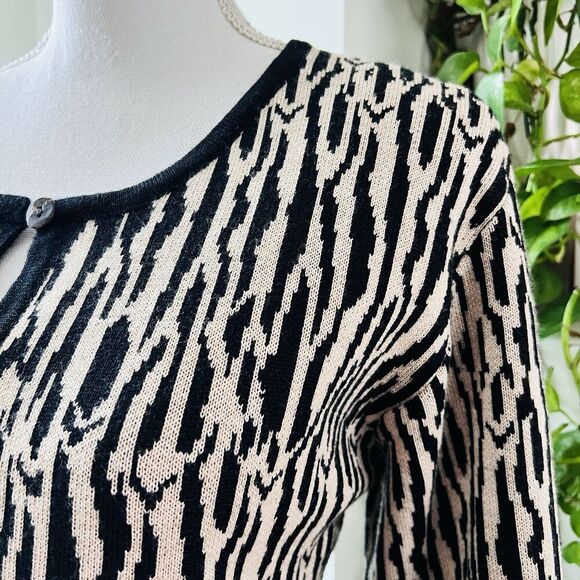 Ruby Cho Black & White Zebra Print Wool Blend Animal Embroidered Sweater Large - Picture 5 of 8